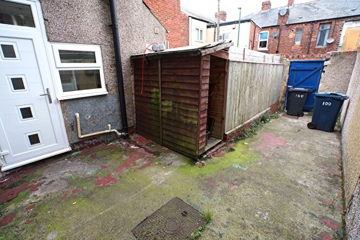 1 Bedroom Flat For Sale In Marine Approach, South Shields, Tyne And Wear, NE33