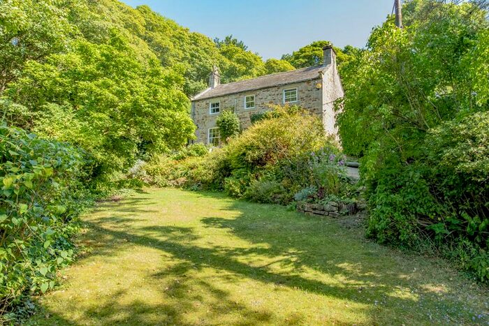 4 Bedroom Detached House For Sale In Oakwood, Hexham, NE46