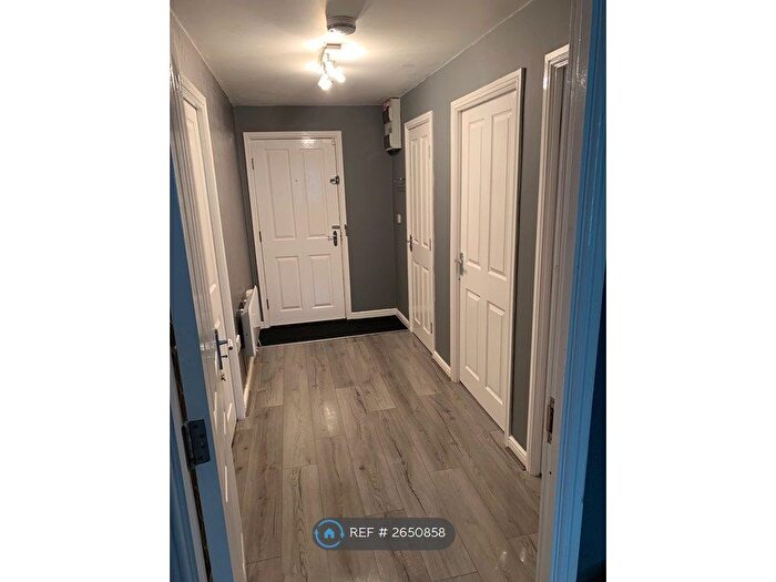 2 Bedroom Flat To Rent In Alma Wood Close, Chorley, PR7