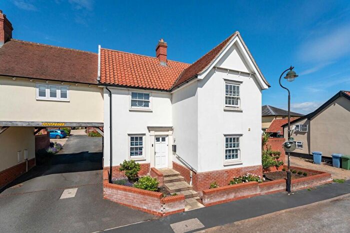 3 Bedroom Link Detached House For Sale In Glemsford, Suffolk, CO10