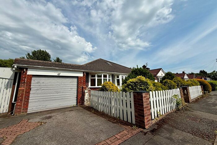 4 Bedroom Detached Bungalow To Rent In Rose Vale, Heald Green, Cheadle, SK8