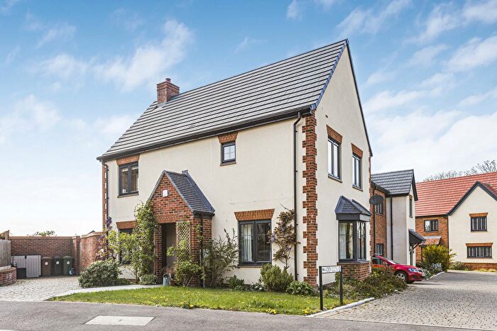 3 Bedroom Detached House For Sale In Hamilton Drive, Wantage, OX12