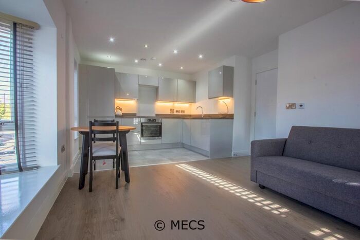 1 Bedroom Flat To Rent In Kings Oak, Harborne Park Road, Birmingham, West Midlands, B17