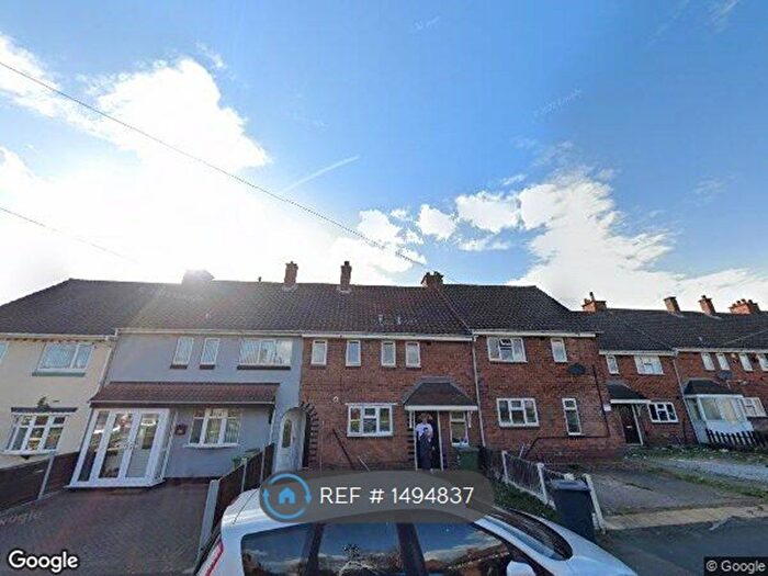 3 Bedroom Terraced House To Rent In Leamore Lane, Walsall, WS2
