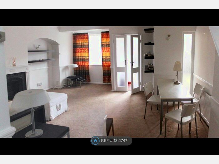 2 Bedroom Terraced House To Rent In Vincent Road, Dagenham RM9