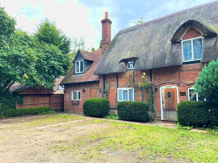 Studio To Rent In Clifton Hampden, Oxfordshire, OX14