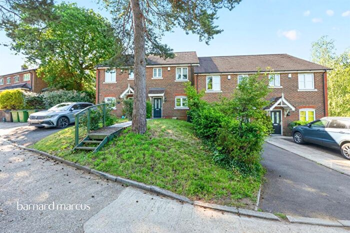 3 Bedroom Terraced House For Sale In Broome Cottages, Dorking, RH4