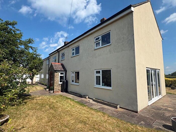 6 Bedroom Detached House For Sale In Low Street, Kirkby Fleetham, Northallerton, DL7