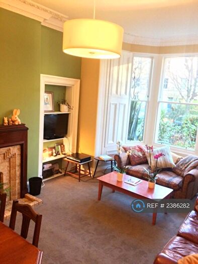 2 Bedroom Flat To Rent In Gladstone Terrace, Edinburgh, EH9