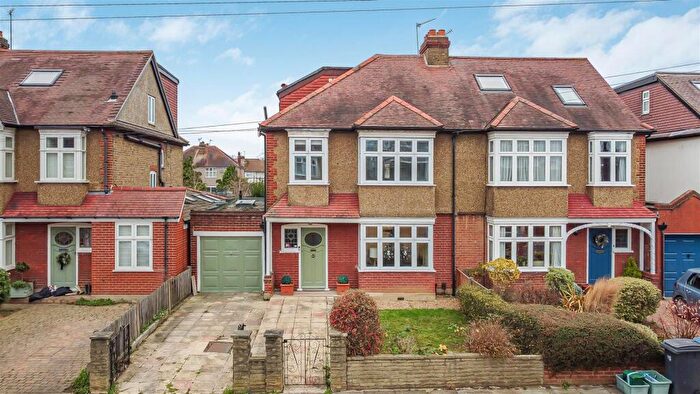4 Bedroom Semi Detached House For Sale In Fernhill Gardens, Kingston Upon Thames, KT2