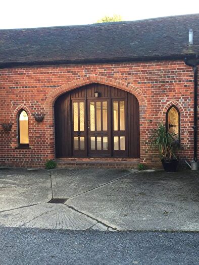 2 Bedroom Cottage To Rent In Pelham Place, Alton, Hampshire, GU34