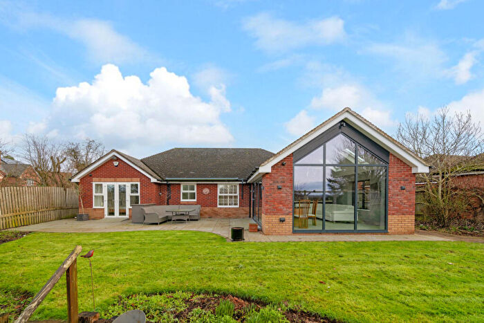 3 Bedroom Detached House To Rent In Little Cryfield, Coventry, CV4