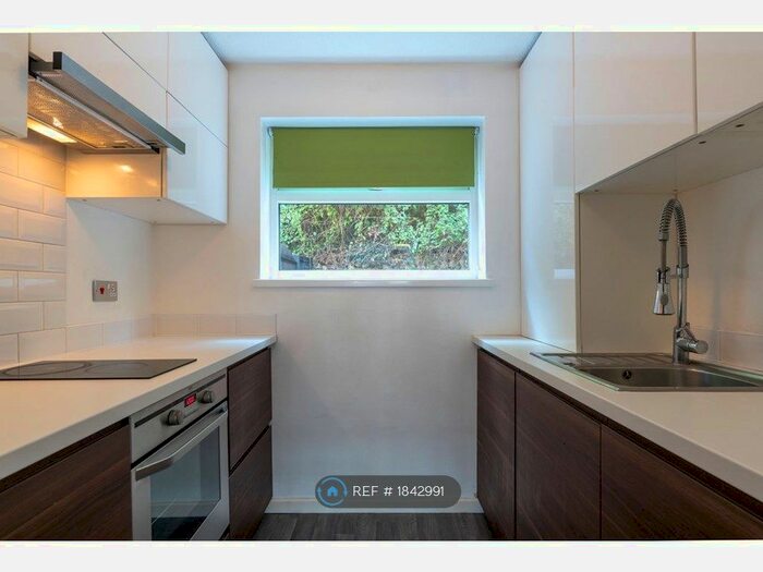 1 Bedroom Maisonette To Rent In Woodstock Avenue, Nottingham, NG7