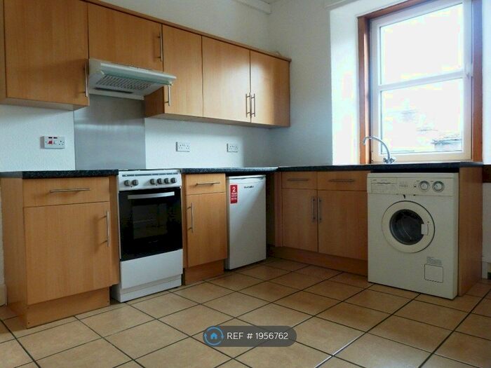 1 Bedroom Flat To Rent In Barrack Street, Perth, PH1