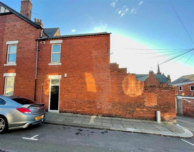 1 Bedroom End Of Terrace House To Rent In Fairles Street, South Shields, NE33