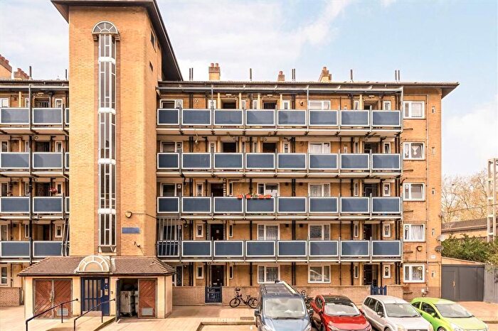 1 Bedroom Flat For Sale In Wickford Street, Bethnal Green, E1