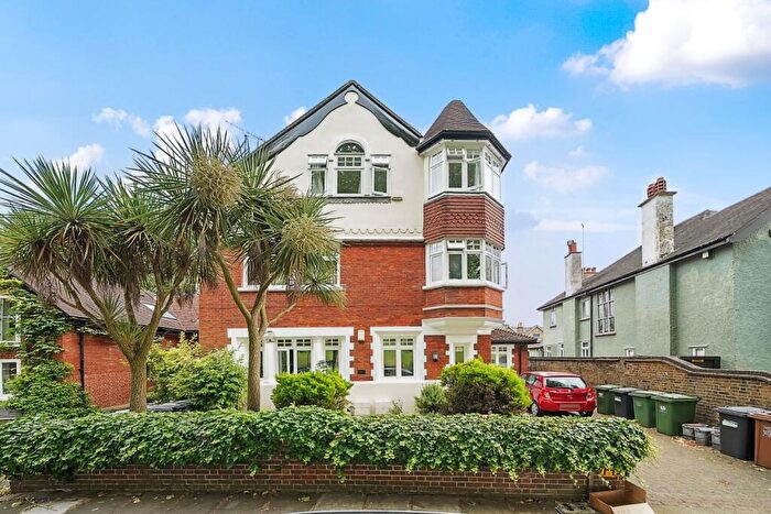 1 Bedroom Flat To Rent In Hilly Fields Crescent Brockley, SE4