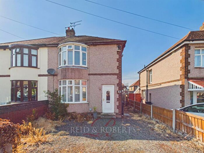 3 Bedroom Semi-Detached House For Sale In Kings Avenue, Flint, CH6