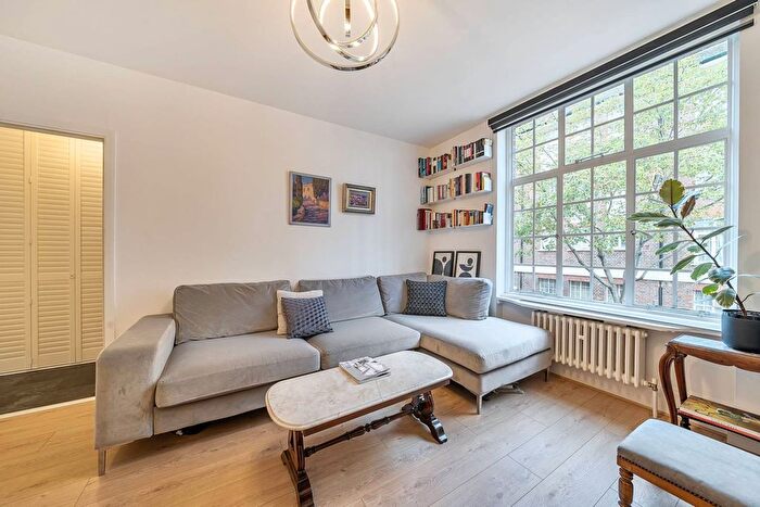 2 Bedroom Flat To Rent In Chelsea Manor Street, Chelsea, London, SW3