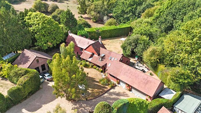 5 Bedroom Detached House For Sale In Chapel Road, Sarisbury Green, Southampton, Hampshire, SO31