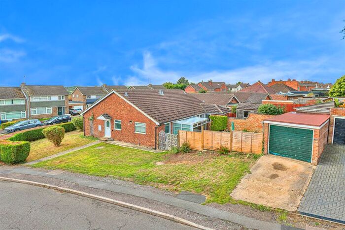 2 Bedroom Semi-Detached Bungalow To Rent In Kipton Field, Rothwell, Kettering, NN14