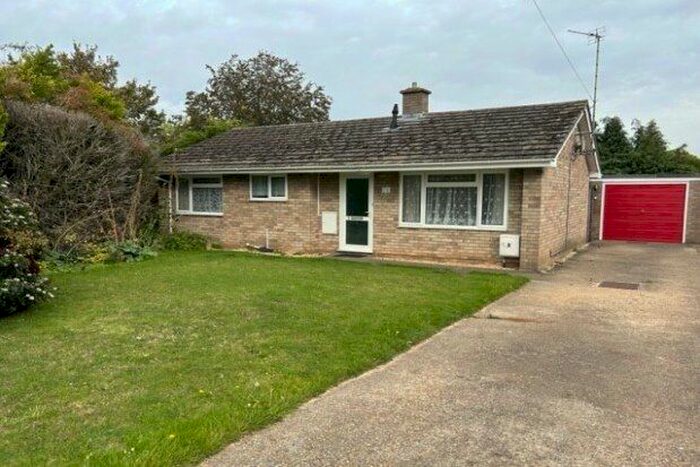 2 Bedroom Bungalow To Rent In Duxford, Cambridge, CB22