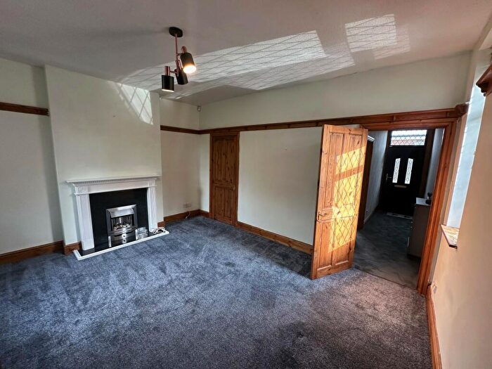 2 Bedroom End Of Terrace House To Rent In Federation Street, Barnoldswick., BB18