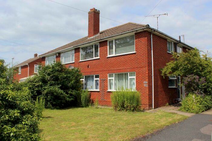 2 Bedroom Maisonette To Rent In Pirton Lane, Gloucester, GL3