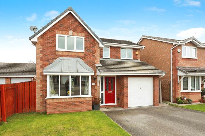 4 Bedroom Detached House For Sale In Troutbeck Grove, Winsford, Cheshire, CW7