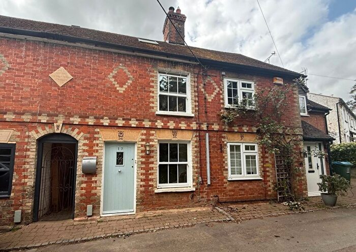 2 Bedroom Terraced House To Rent In High Street, Burcott, LU7