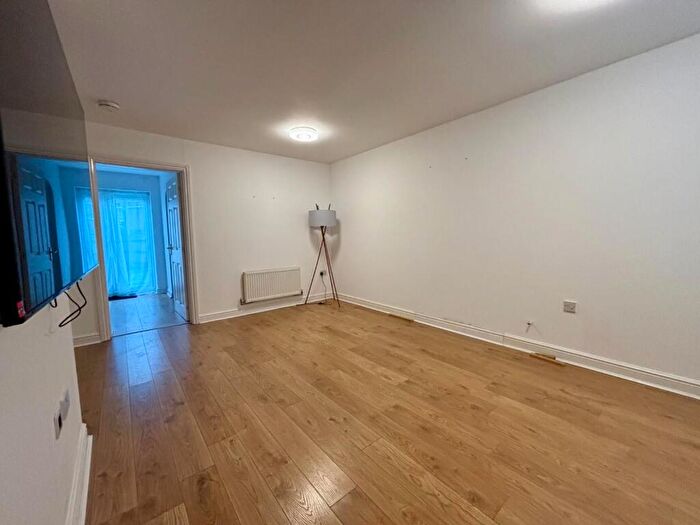 3 Bedroom Terraced House For Sale In Deer Close, Grange Park, Northampton, NN4