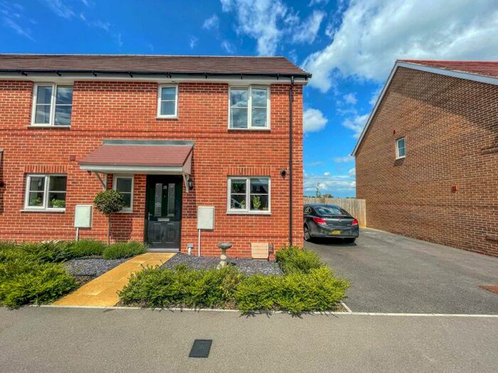 3 Bedroom Semi-Detached House To Rent In Agatha Christie Way, Cholsey, OX10