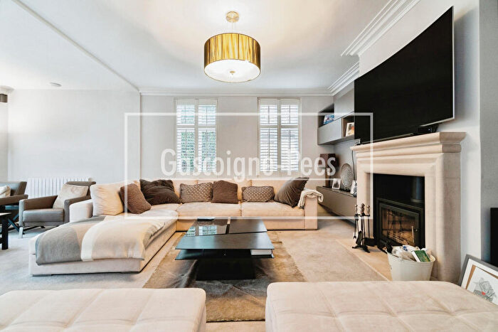 4 Bedroom House To Rent In Banstead, SM7