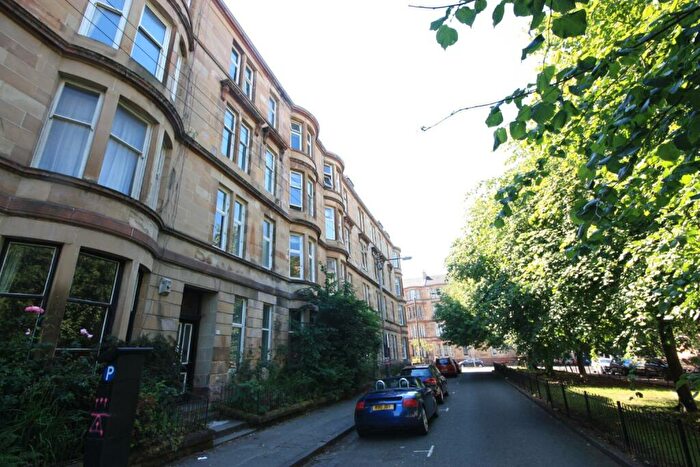 2 Bedroom Flat To Rent In Flat / Barrington Drive, Glasgow, G4