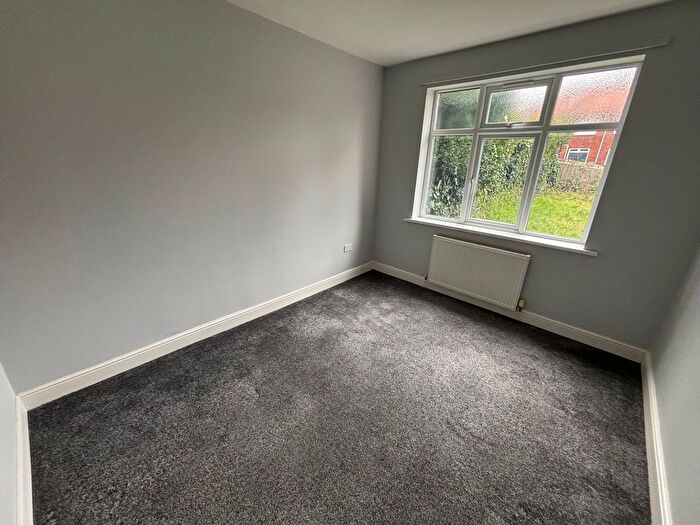 2 Bedroom Flat To Rent In Strathmore Road, Gosforth, Newcastle Upon Tyne, NE3