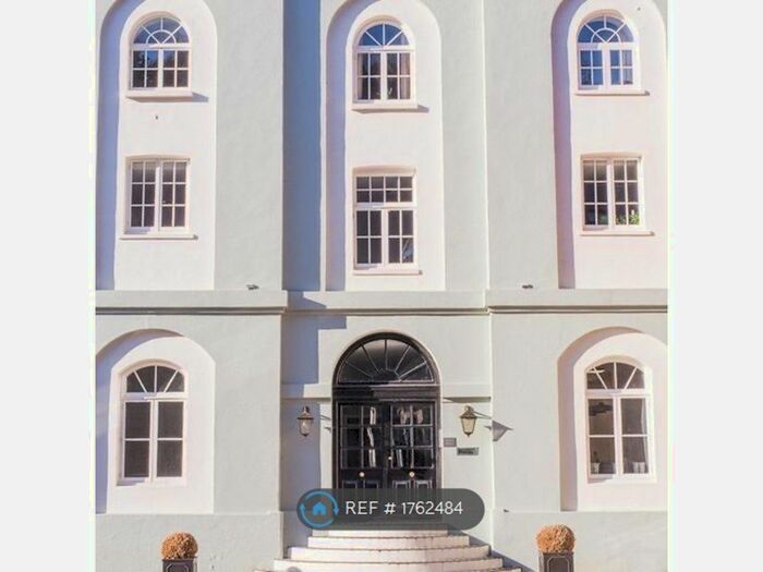 2 Bedroom Flat To Rent In The Old Brewery, Lewes, BN7