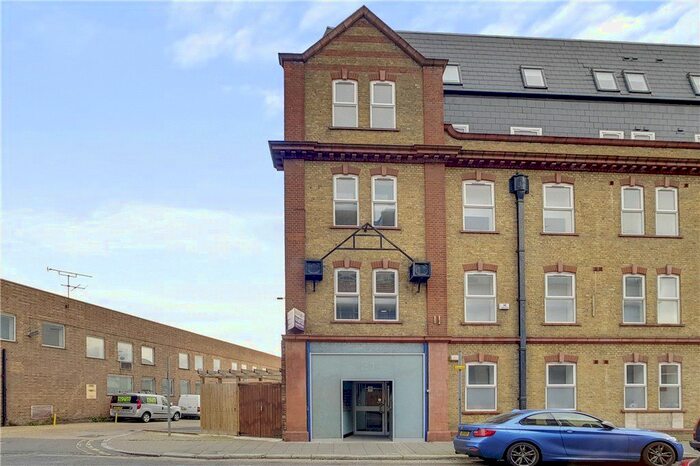 1 Bedroom Flat To Rent In Warple Way, London, W3