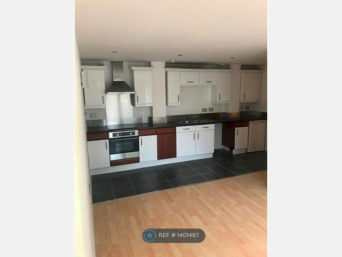 1 Bedroom Flat To Rent In Raquel Court, London, SE1