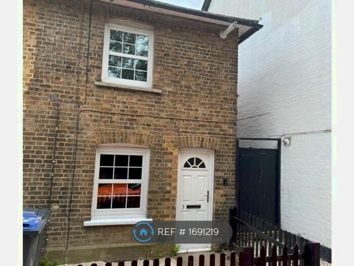 2 Bedroom End Of Terrace House To Rent In Chapel Cottages, Much Hadham, SG10