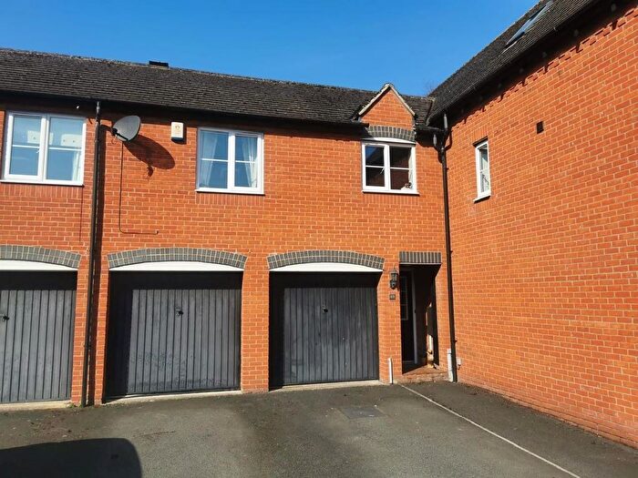 2 Bedroom Flat To Rent In Chapel Close, Wantage, OX12