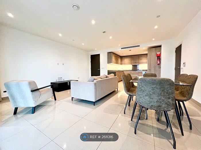 3 Bedroom Flat To Rent In Conquest Tower, London, SE1
