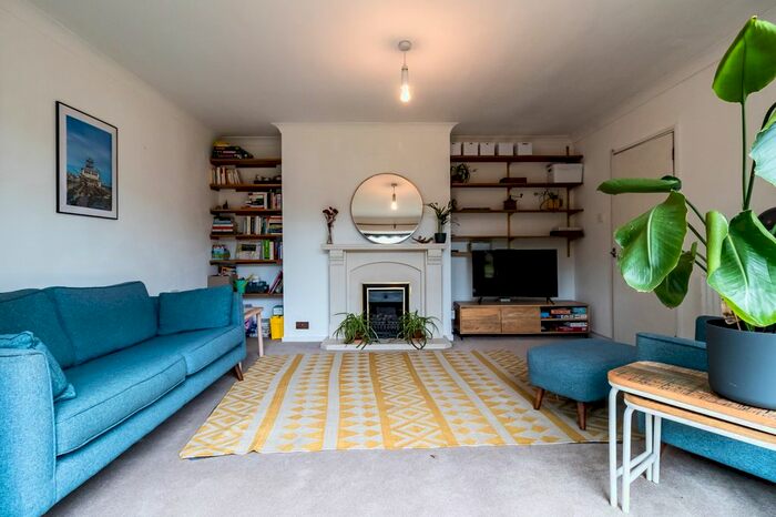 3 Bedroom Terraced House To Rent In Foxborough Gardens, London, SE4