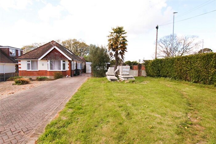 3 Bedroom Bungalow For Sale In Ridgeway, Corfe Mullen, Wimborne, BH21