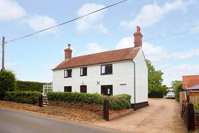 3 Bedroom Detached House For Sale In New Buckenham Road, Banham, NR16