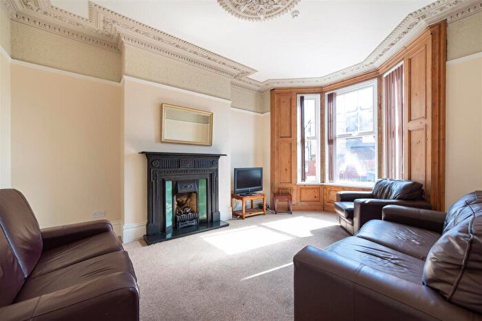 9 Bedroom Terraced House To Rent In Osborne Avenue, Jesmond, Newcastle Upon Tyne, NE2