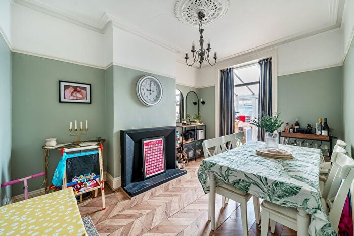 3 Bedroom Terraced House For Sale In Queens Road, Portsmouth, Hampshire, PO2