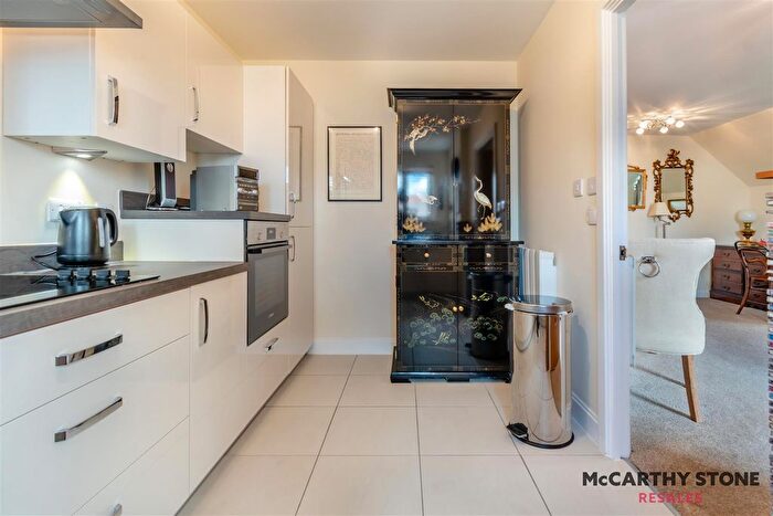1 Bedroom Flat For Sale In Filey Road, Scarborough, YO11