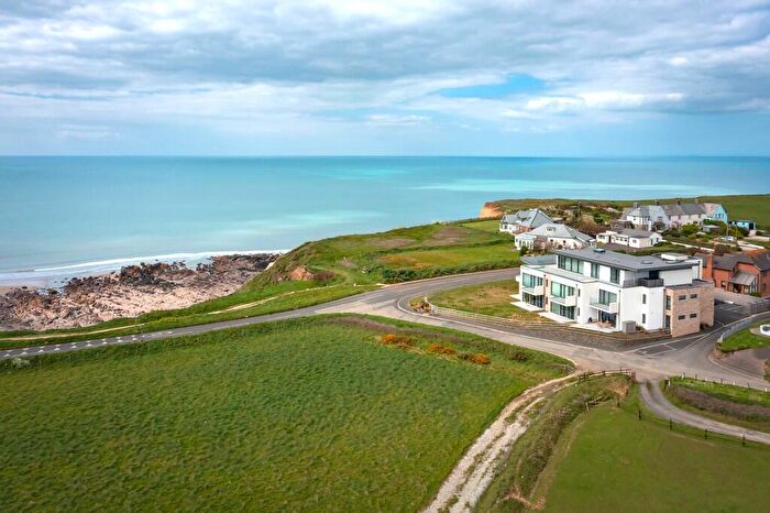 3 Bedroom Apartment For Sale In Perrantide, Upton, EX23