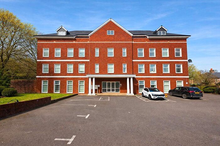 1 Bedroom Apartment For Sale In Loudwater, High Wycombe, HP10