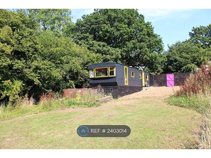 2 Bedroom Detached House To Rent In Little Dragon Lodge, Llanpumsaint, SA33